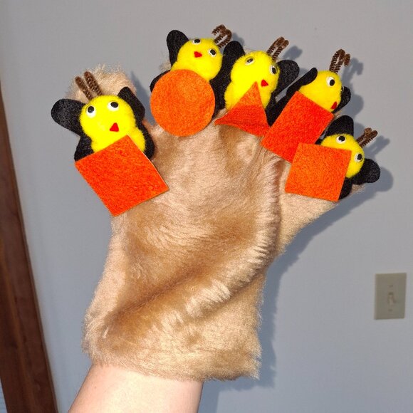 Other - Vintage Monkey Mitt teacher fingerplay glove & 9 storytelling sets